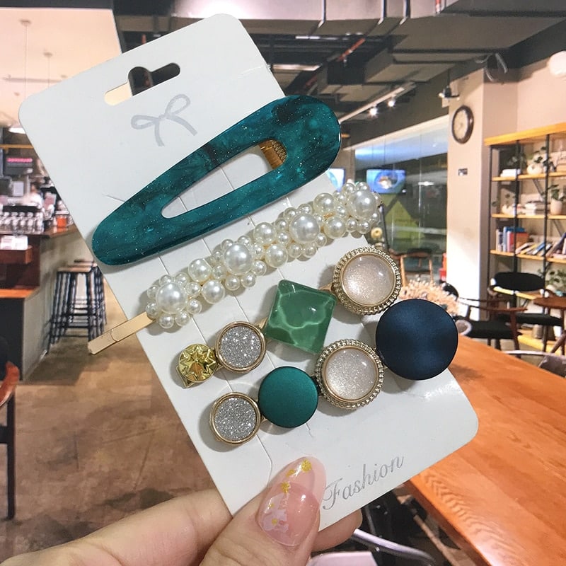 Barrette cheveux en acrylique à style géométrique et paillette – Image 5