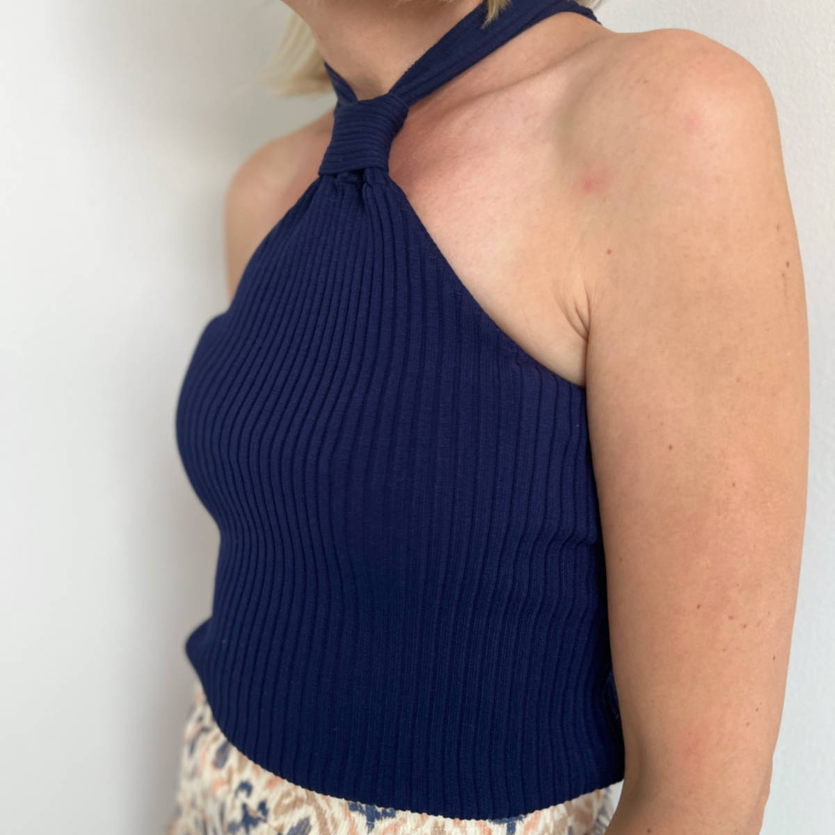 TOP EN MAILLE MARINE – Image 3