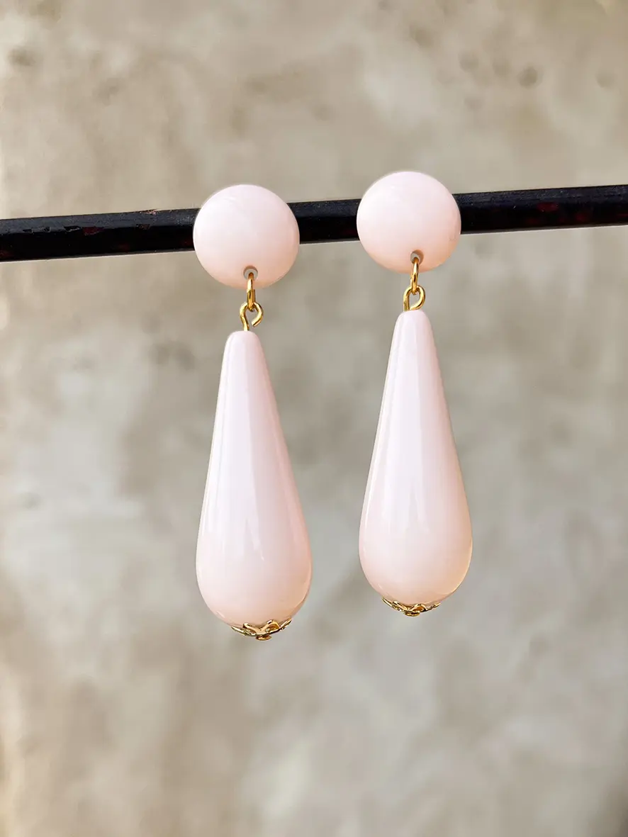 Boucles d’oreilles poire rose pâle – Image 3