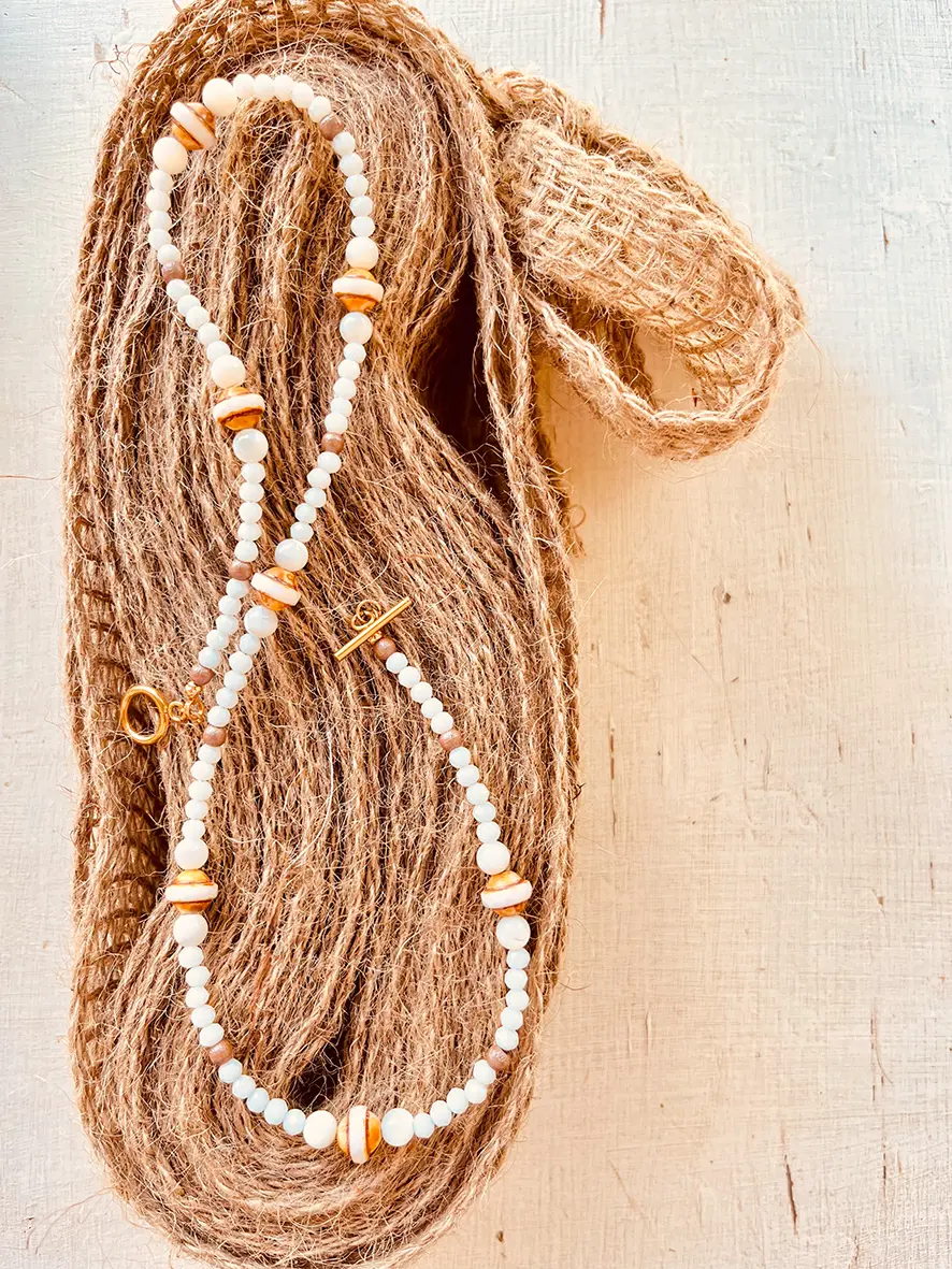 Collier perles blanches Sandy – Image 3