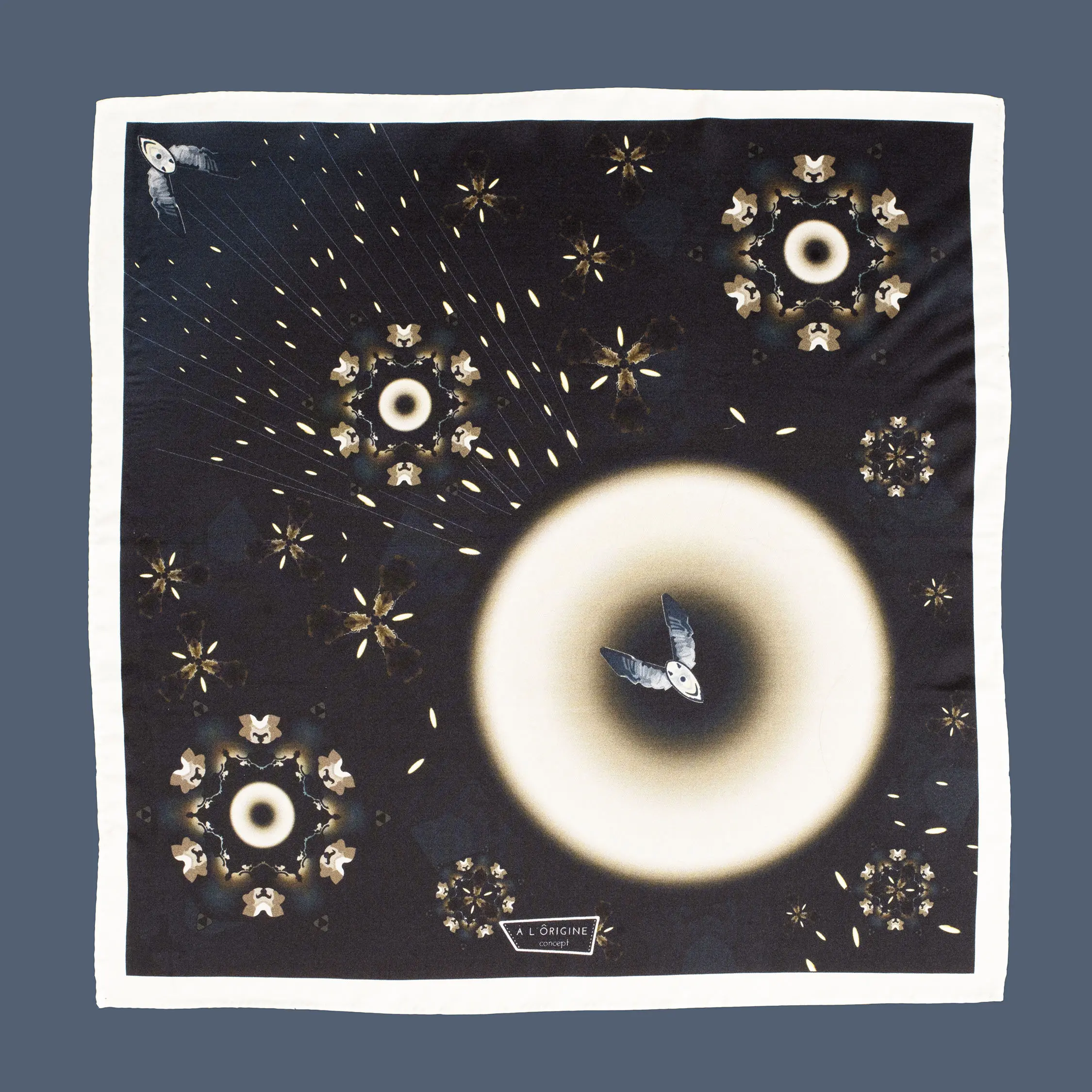 Foulard soie Gavroche Eclipses – Image 2