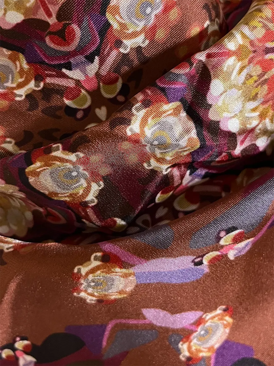 Foulard soie Gavroche Hortensias bruns – Image 4