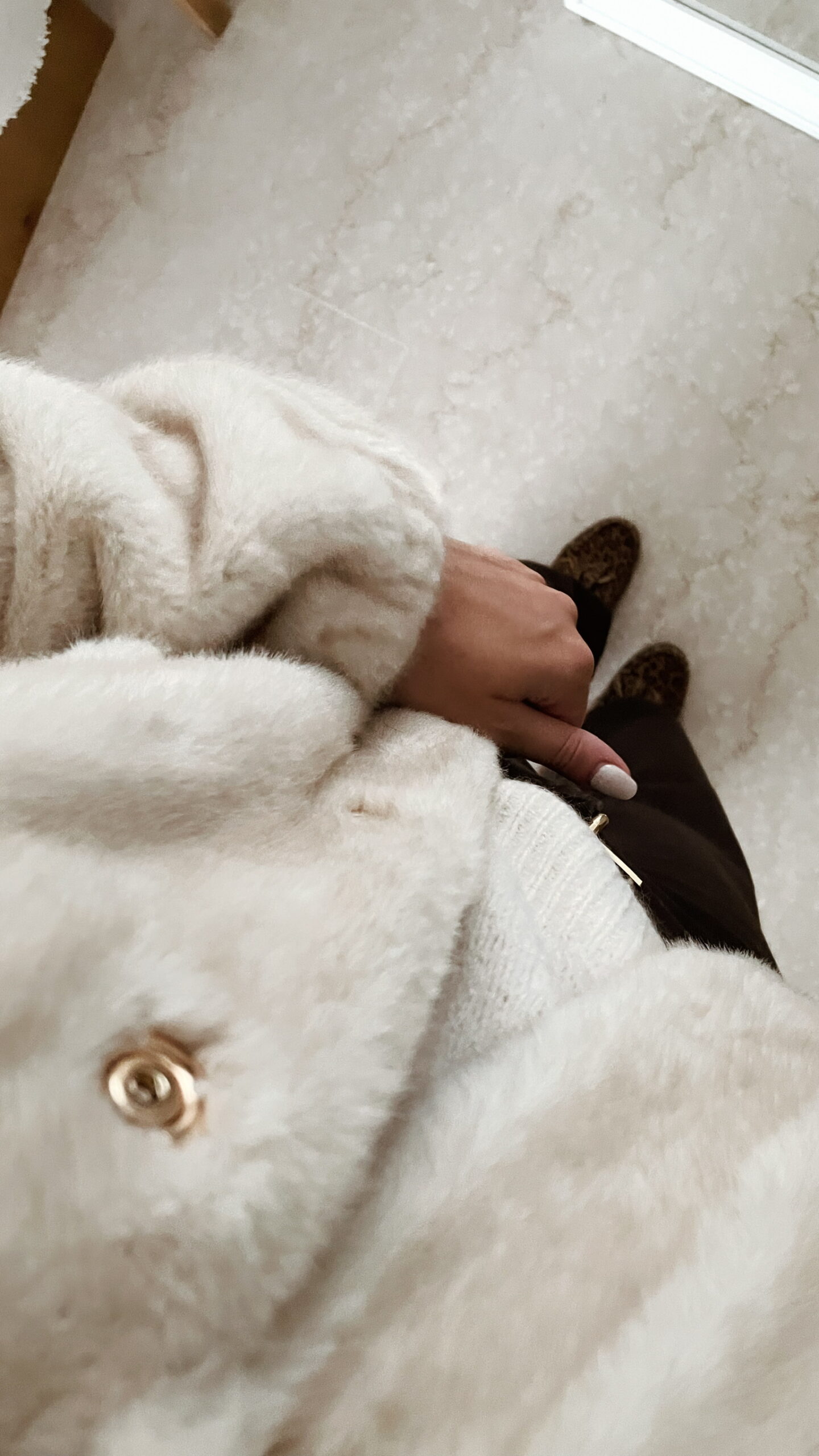 Veste Fausse Fourrure Ecru Eva – Image 4